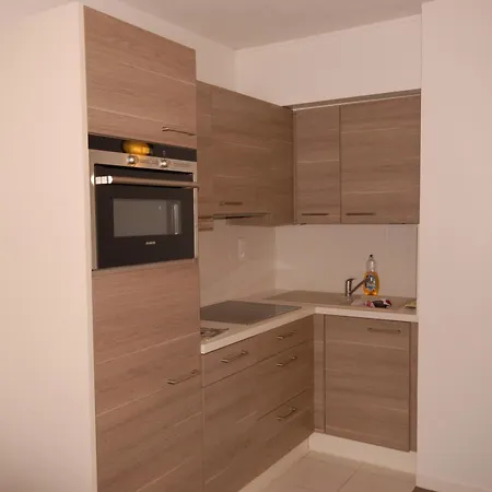 Confort 6 Pers, Animaux Admis, Vue Sud-ouest - Fr-1-859-26 *